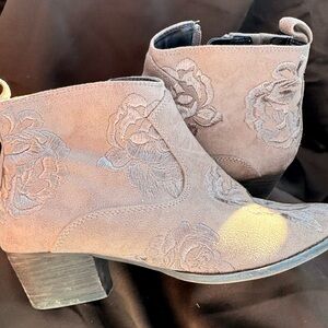 Comfortview Floral Embroidered Ankle Boots - Soft Brown